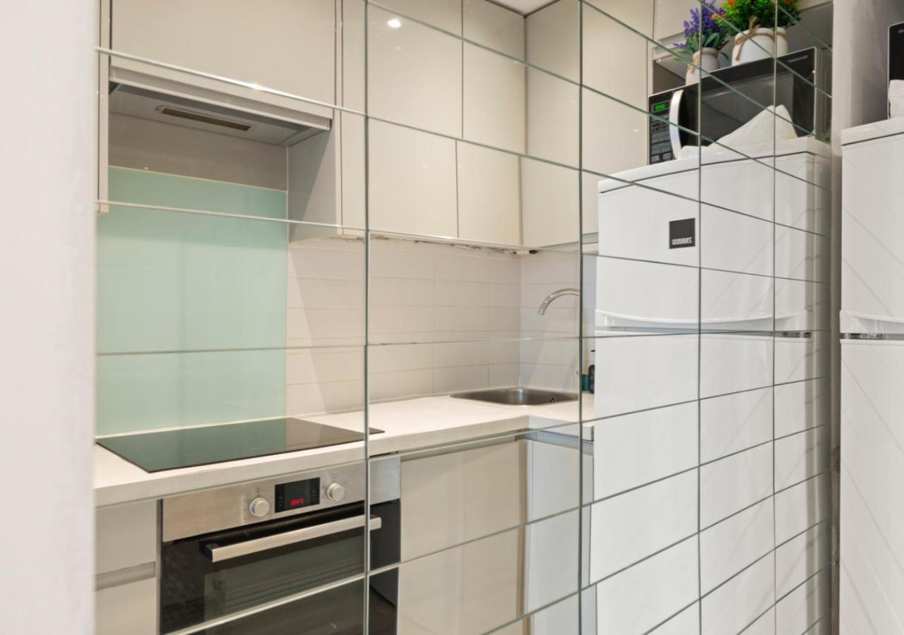 Sg, Classic Knightsbridge Loft Apartment ลอนดอน ภายนอก รูปภาพ